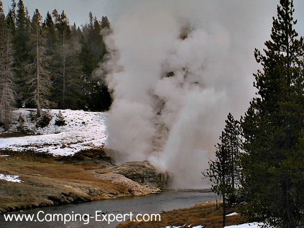 riverside geysers of yellowstone